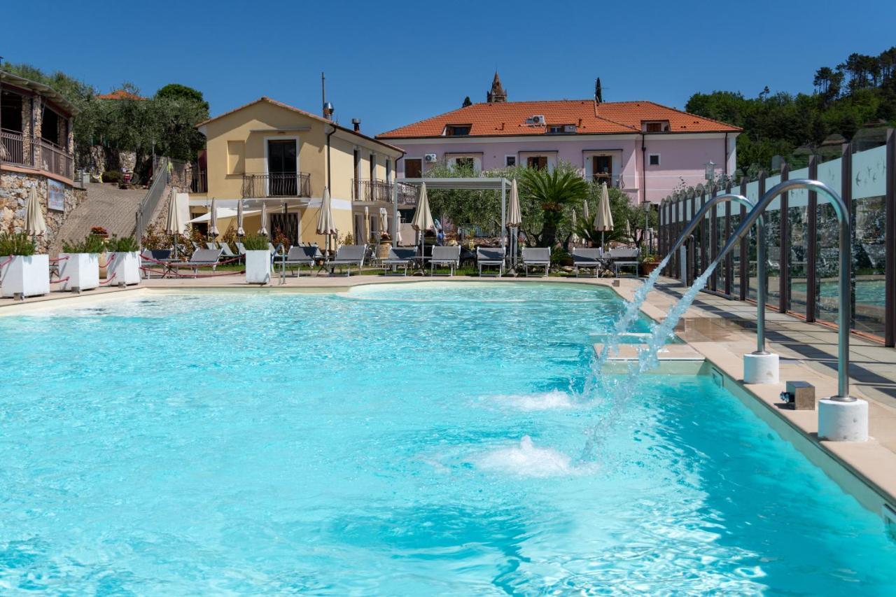 Residence Villa Il Casale - Appartamenti Wellness E Piscina Riscaldata Tovo San Giacomo Exterior foto