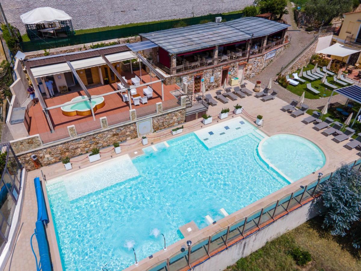 Residence Villa Il Casale - Appartamenti Wellness E Piscina Riscaldata Tovo San Giacomo Exterior foto