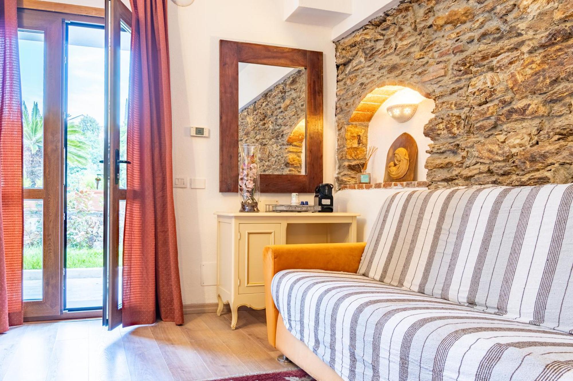 Residence Villa Il Casale - Appartamenti Wellness E Piscina Riscaldata Tovo San Giacomo Exterior foto